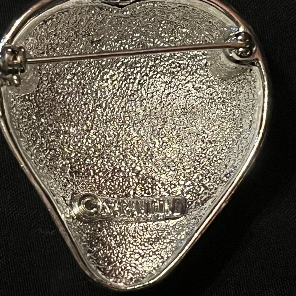 Sarah Coventry Silver Textured Strawberry Brooch Vintage
